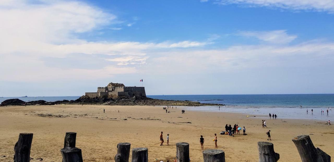 Belle Brise Lägenhet Cancale Exteriör bild